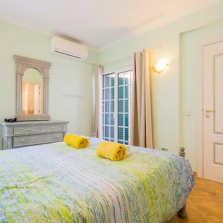 Private Beach With Heated Pool Vila Vilamoura