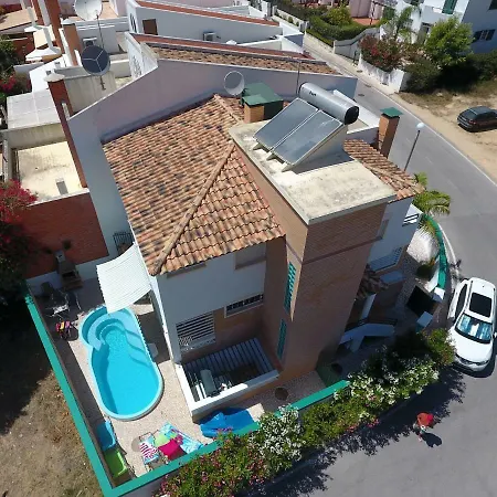 Private Beach With Heated Pool Vila *