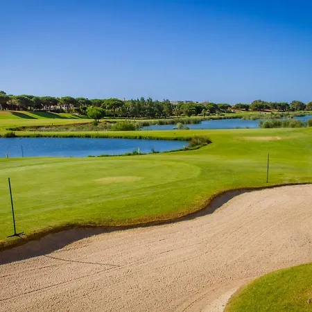 Private Beach With Heated Pool Vilamoura
