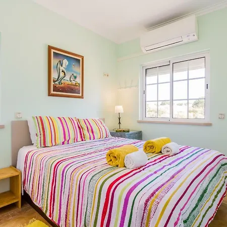 Villa Private Beach With Heated Pool *