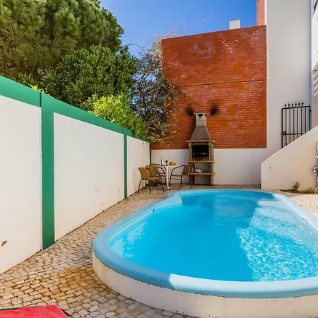 Villa Private Beach With Heated Pool