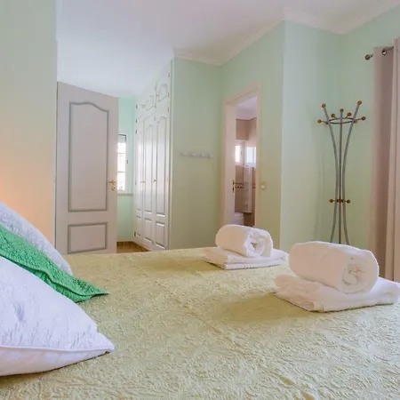 Private Beach With Heated Pool Villa Vilamoura