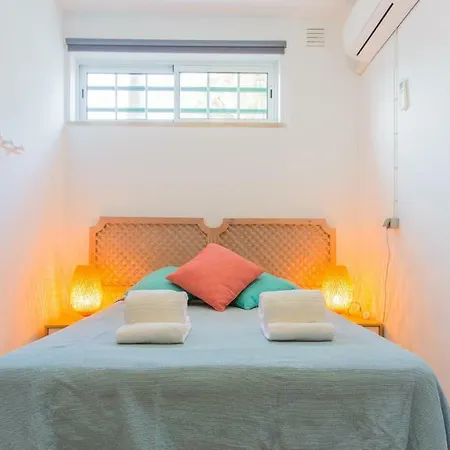 Villa Private Beach With Heated Pool *